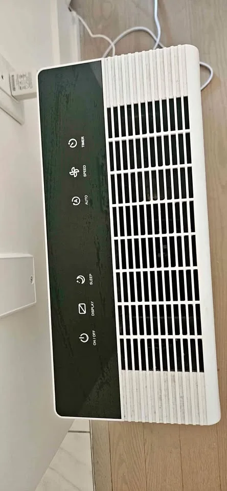 LeVoit Air Purifier + filter thumbnail