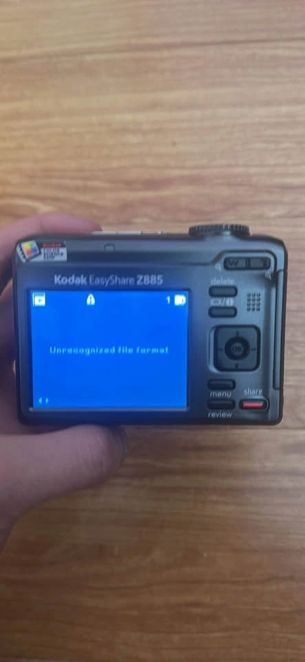 Kodak EasyShare Z885 Digital Camera - photo 3