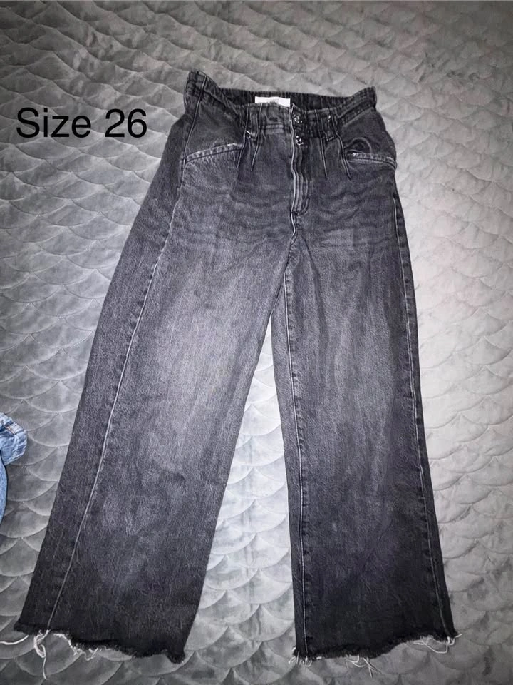 Closet clear out - photo 2