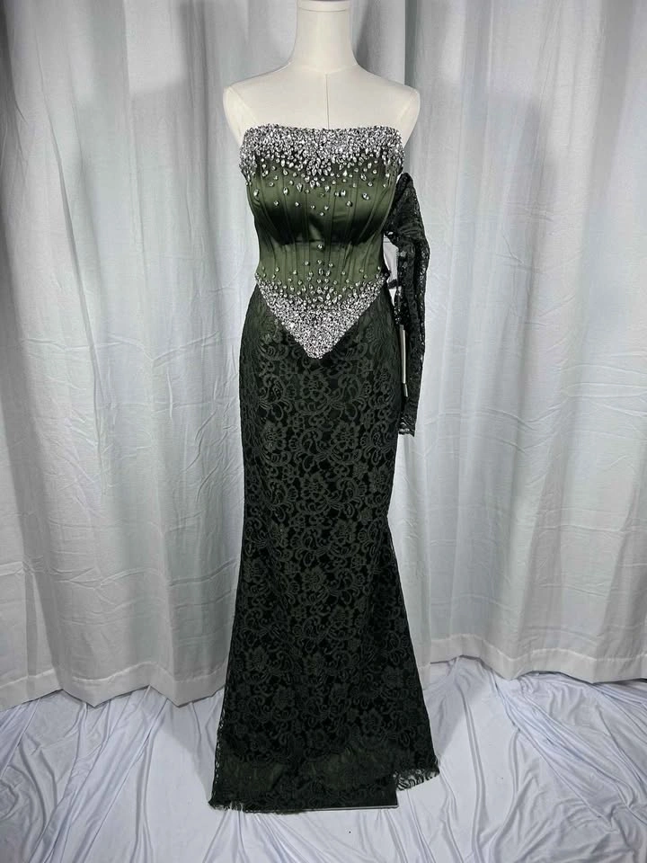 Emerald Green Strapless Formal Gown - photo 2