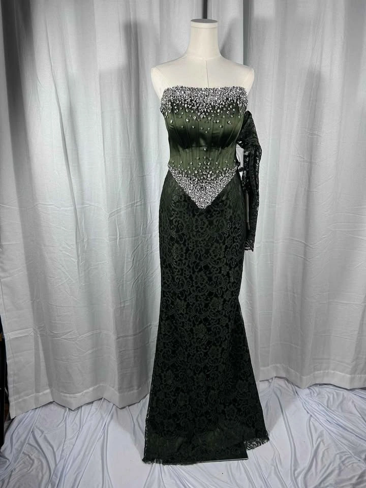 Emerald Green Strapless Formal Gown - photo 5
