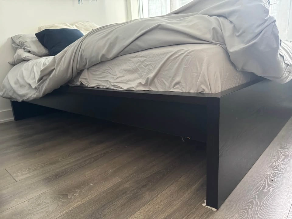 Ikea Malm bed frame -Queen Size - photo 2