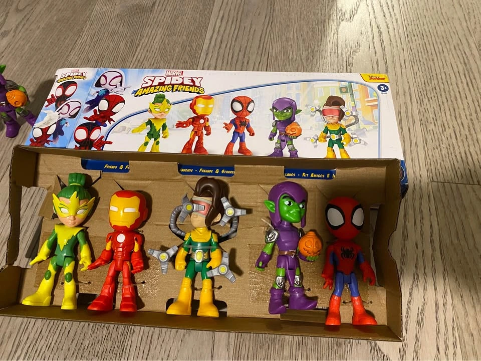 Spidey and His Amazing Friends Figurines - photo 5