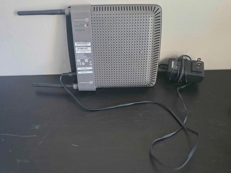 Linksys EA6100 AC1200 Dual-Band Wireless Router w/ Power Adapter - photo 3