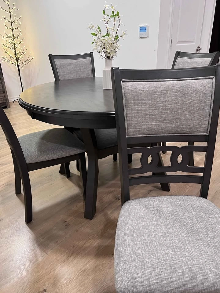 Dining Table Set – (Guelph, ON) - photo 2