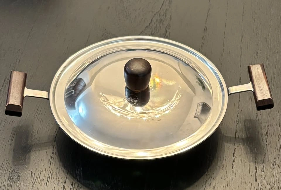 Hawkins Futura Non-Stick Appam Pan with Steel Lid - photo 2
