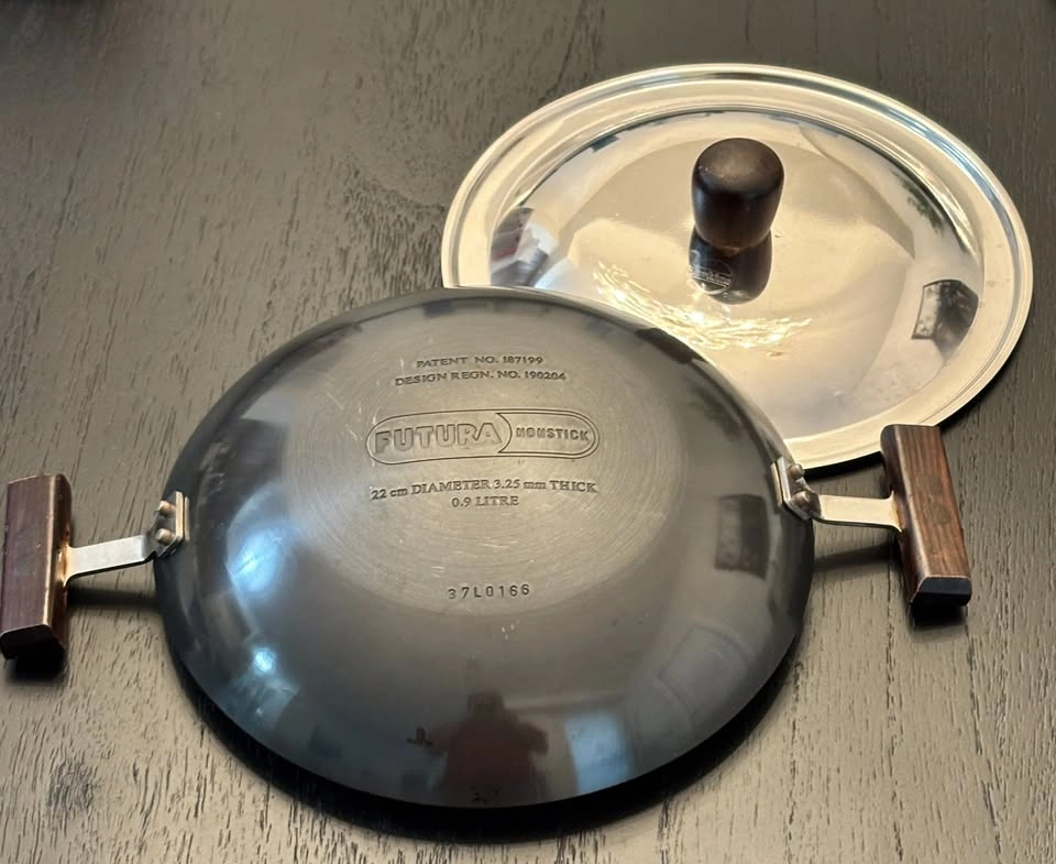 Hawkins Futura Non-Stick Appam Pan with Steel Lid - photo 3