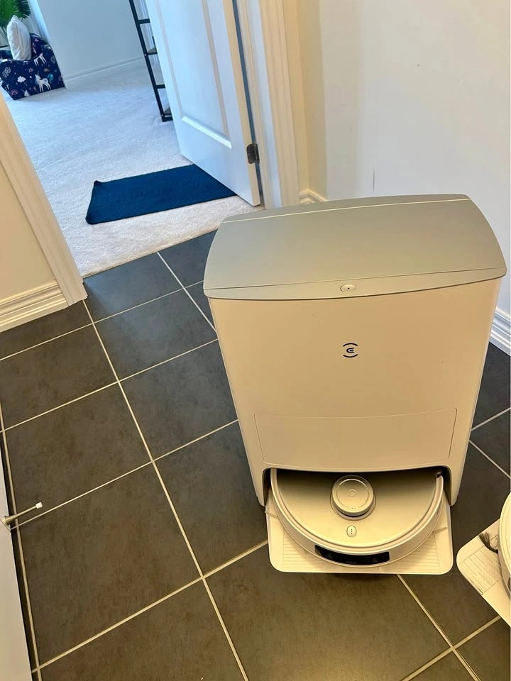 DEEBOT Robot Vacuum with Self-Emptying Station