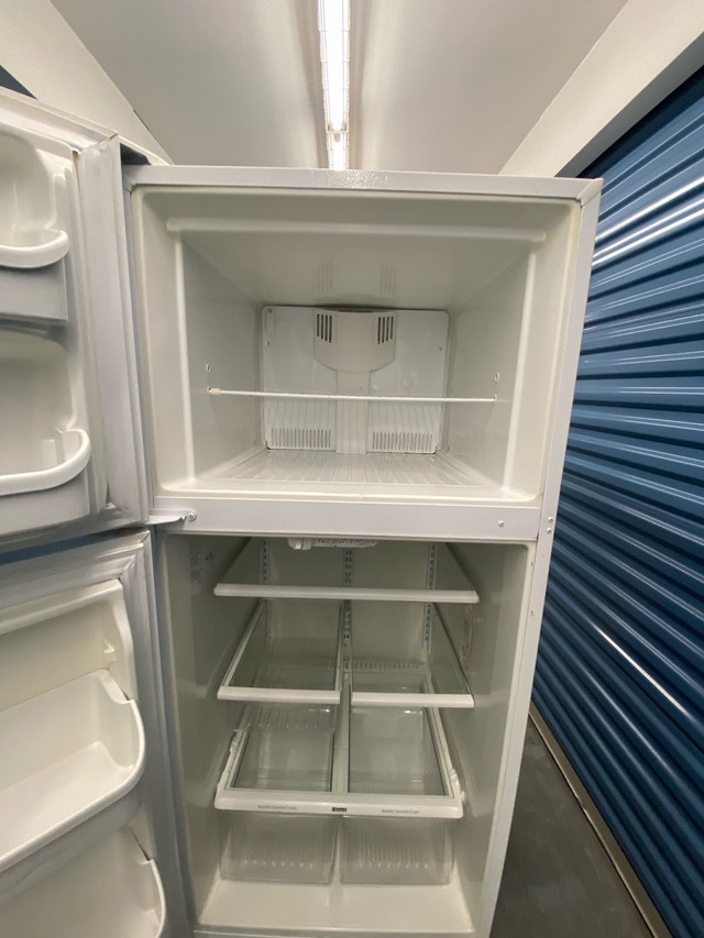 WHITE KENMORE REFRIGERATOR - photo 5