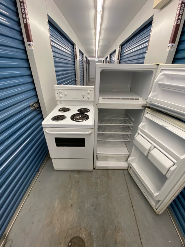 24 INCH FRIDGE N STOVE - photo 4