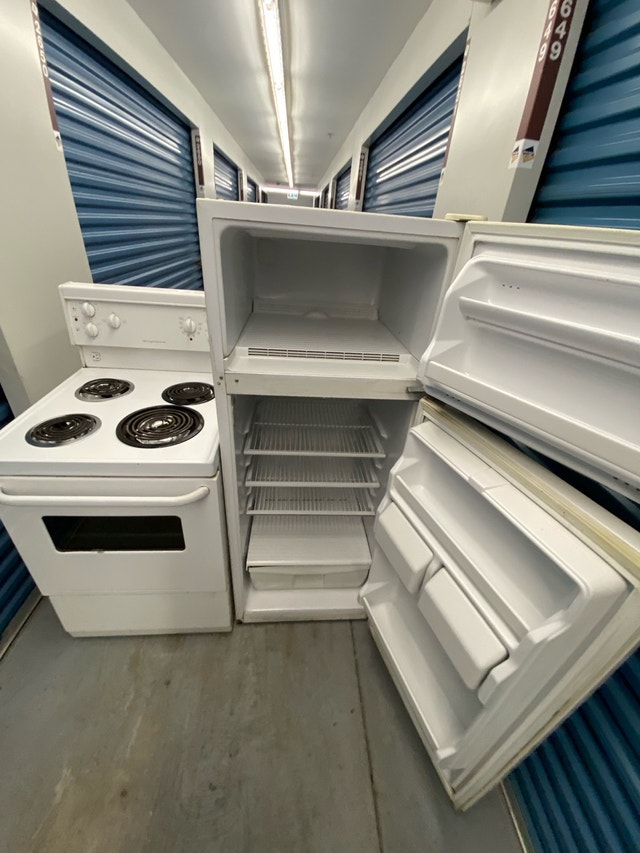 24 INCH FRIDGE N STOVE - photo 5