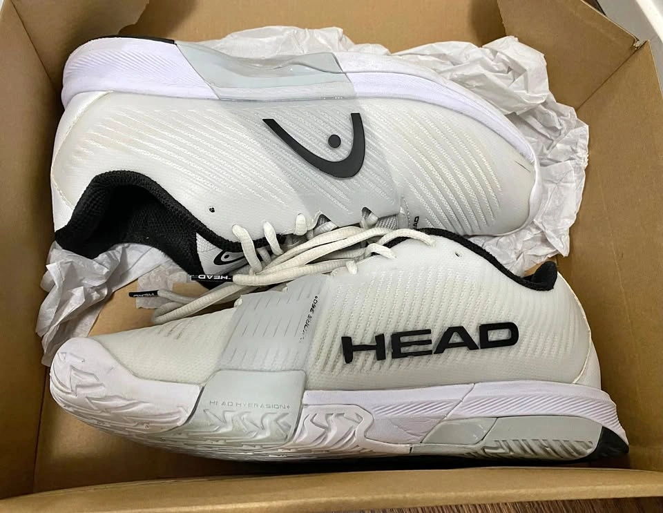 Head Men's Revolt Pro 4.0 Tennis Shoes - White/Black Size 7