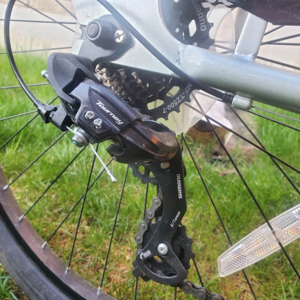 Capix Pura Vida Bike / 7 Speed / Shimano / Excellent Condition - photo 4