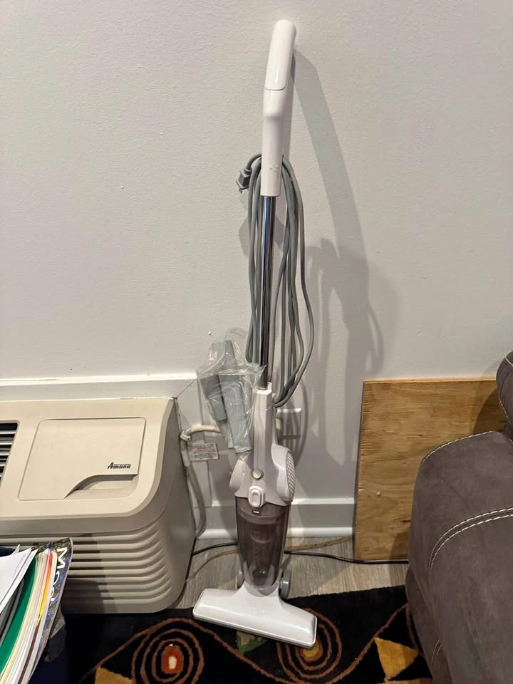 Dyson V8 Animal Cordless Vacuum