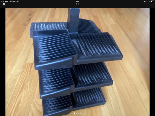 C D rack $8 - photo 3