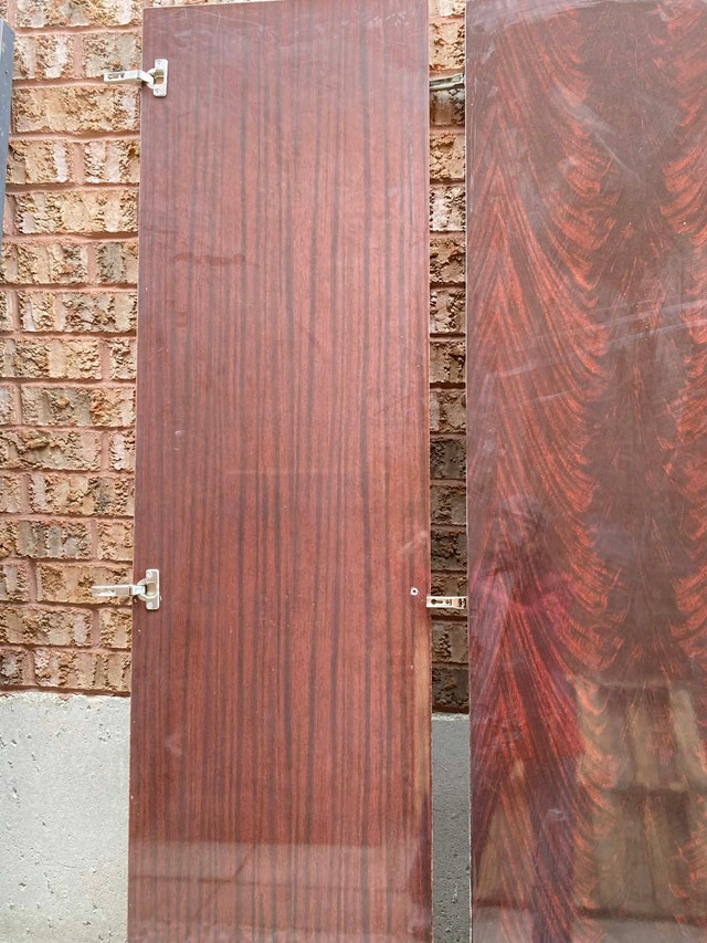 4 Door Wardrobe Cabinet with Mirrored Doors - photo 4
