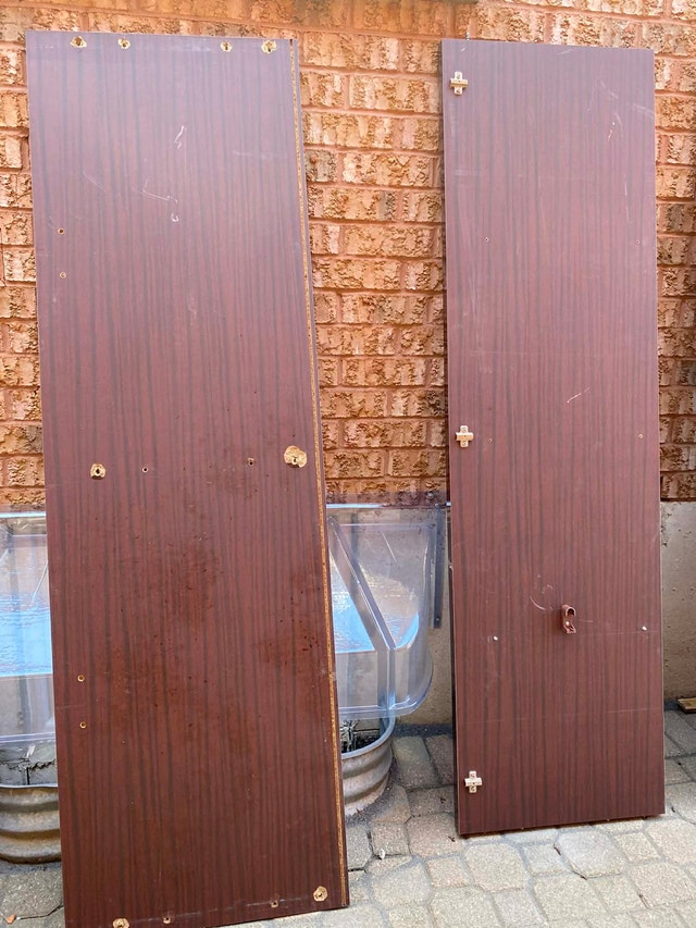 4 Door Wardrobe Cabinet with Mirrored Doors - photo 5