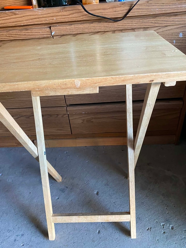 Small foldable table $40 - photo 5