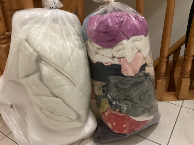 Women's Clothing - $10 a Bag - photo 3