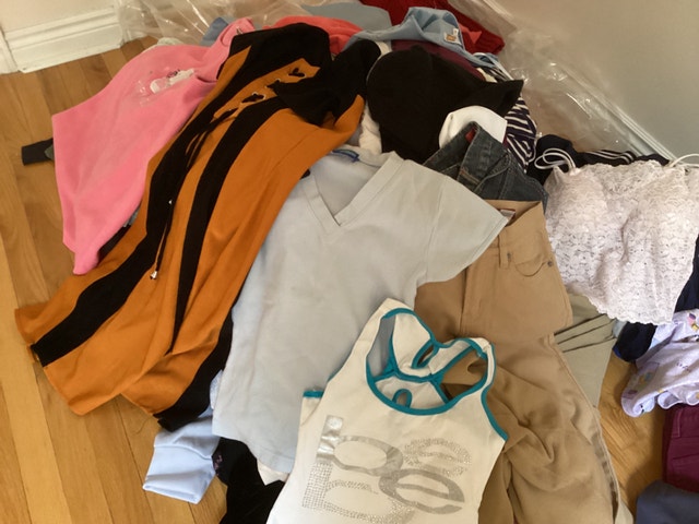 Women's Pants still new never worn $15 each. - photo 2