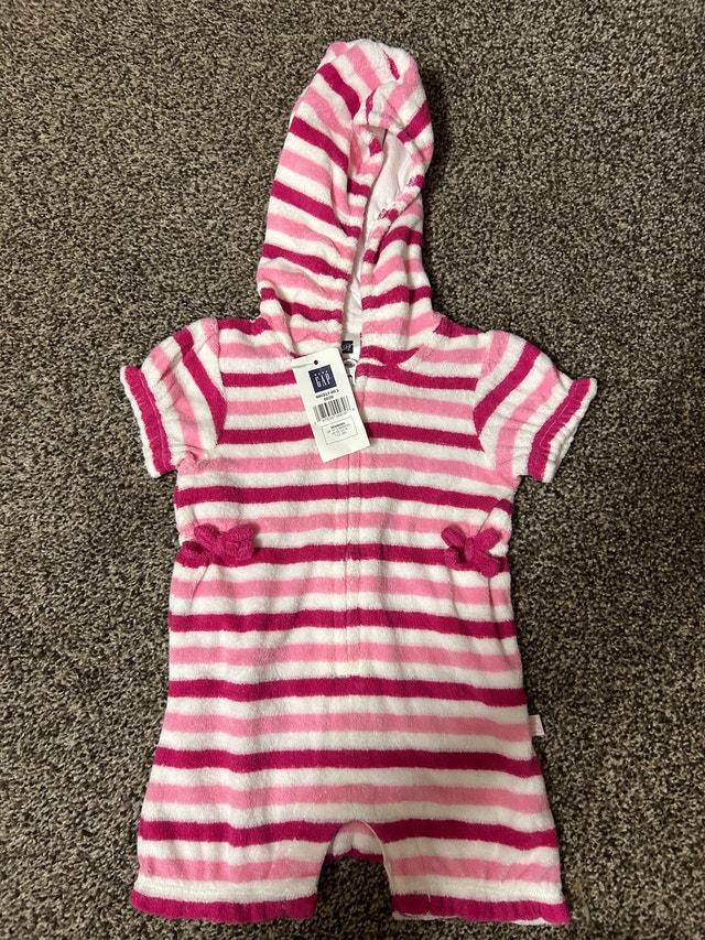 GAP Newborn Jumper