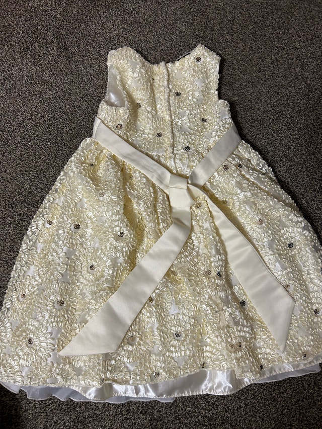 Girls Dress - Size 6 - photo 2