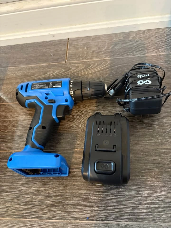 Mastercraft 20V Cordless Drill/Driver Kit - photo 4