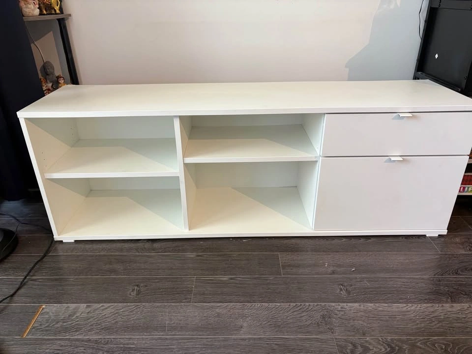 IKEA VIHALS TV Stand - photo 3