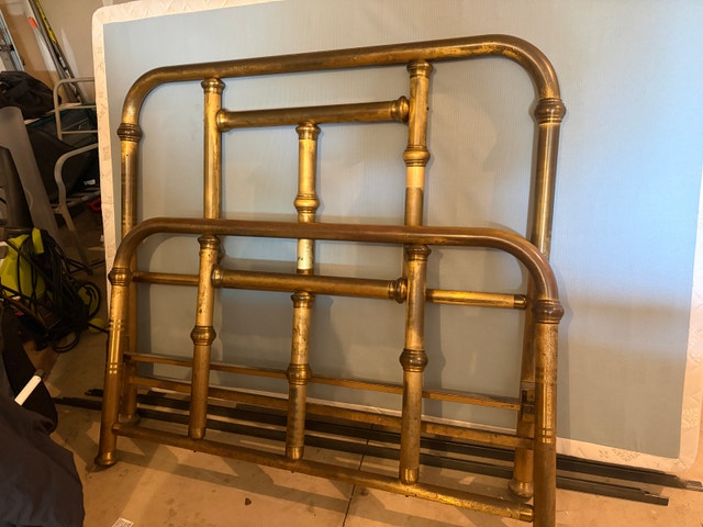 Antique Brass Double Bed Frame – Set with Hardware/Rails