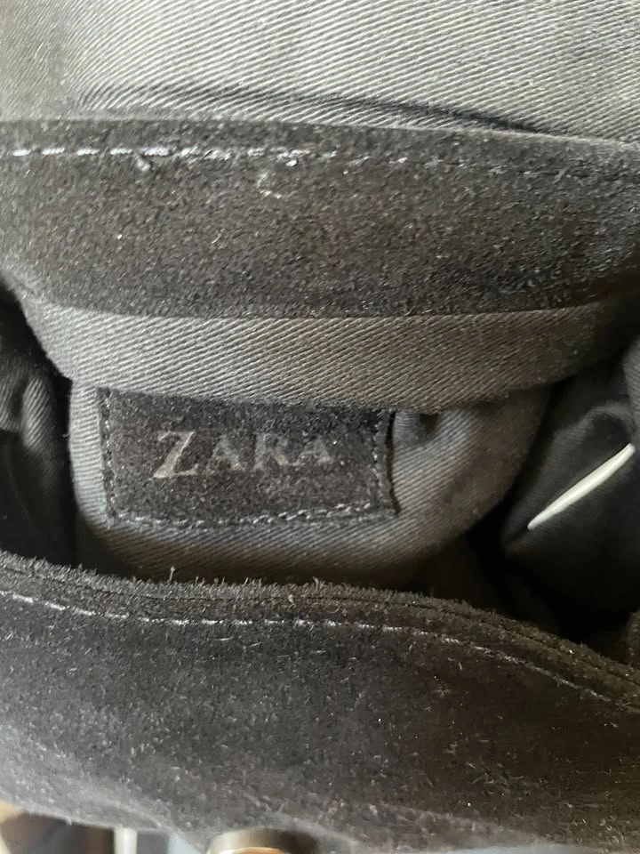 Small Black Suede Zara Crossbody Bag with Rhinestones - photo 2