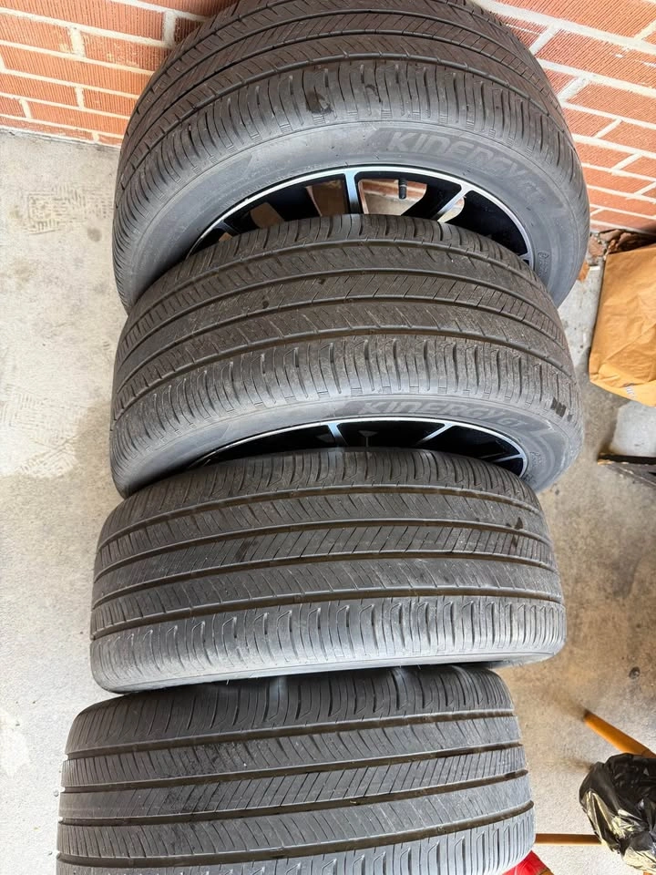 Toyota Camry Original Alloy Rims & All Season Tires - photo 5