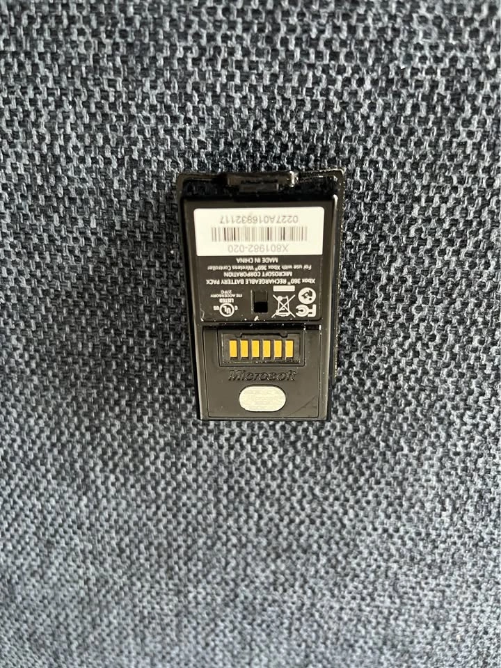 XBOX 360 Rechargeable Battery pack for Controller - photo 2