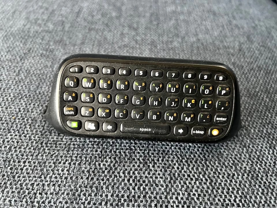 XBOX 360 ChatPad Keyboard for controller