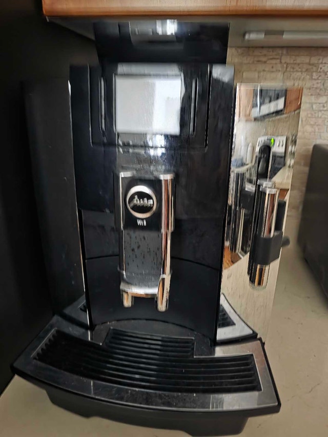 Jura coffee maker w8