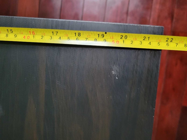 Moving sale Side Table - photo 4