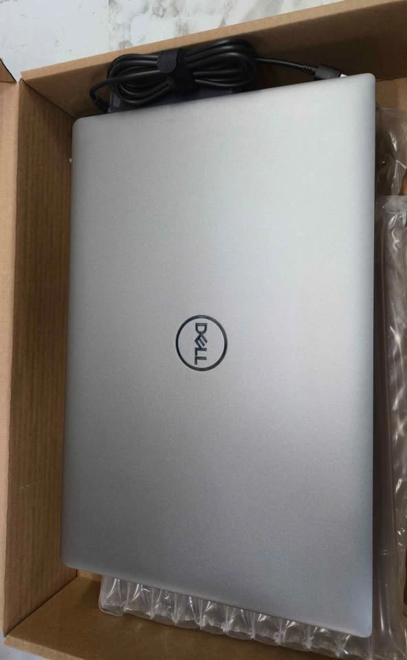 Dell Precision 3561 Laptop | i7-11th Gen | 16GB RAM | 256GB SSD - photo 2