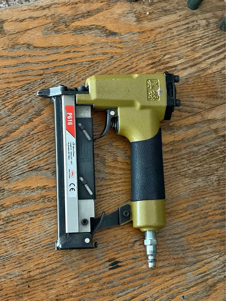 P919 Pneumatic Pinner
