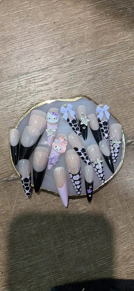 Hello Kitty Press on Nails - photo 2