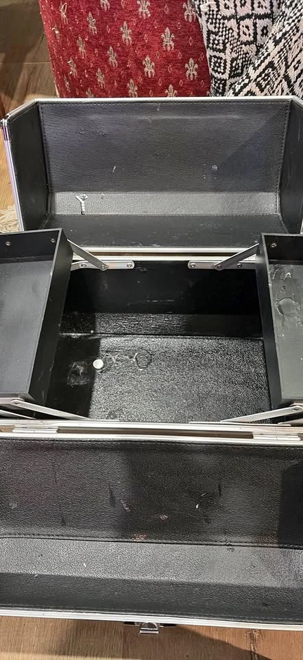 Makeup case