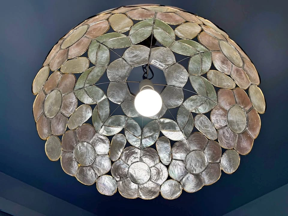 Vintage Capiz Shell Hanging Light Fixture – Floral Pendant Lamp - photo 3