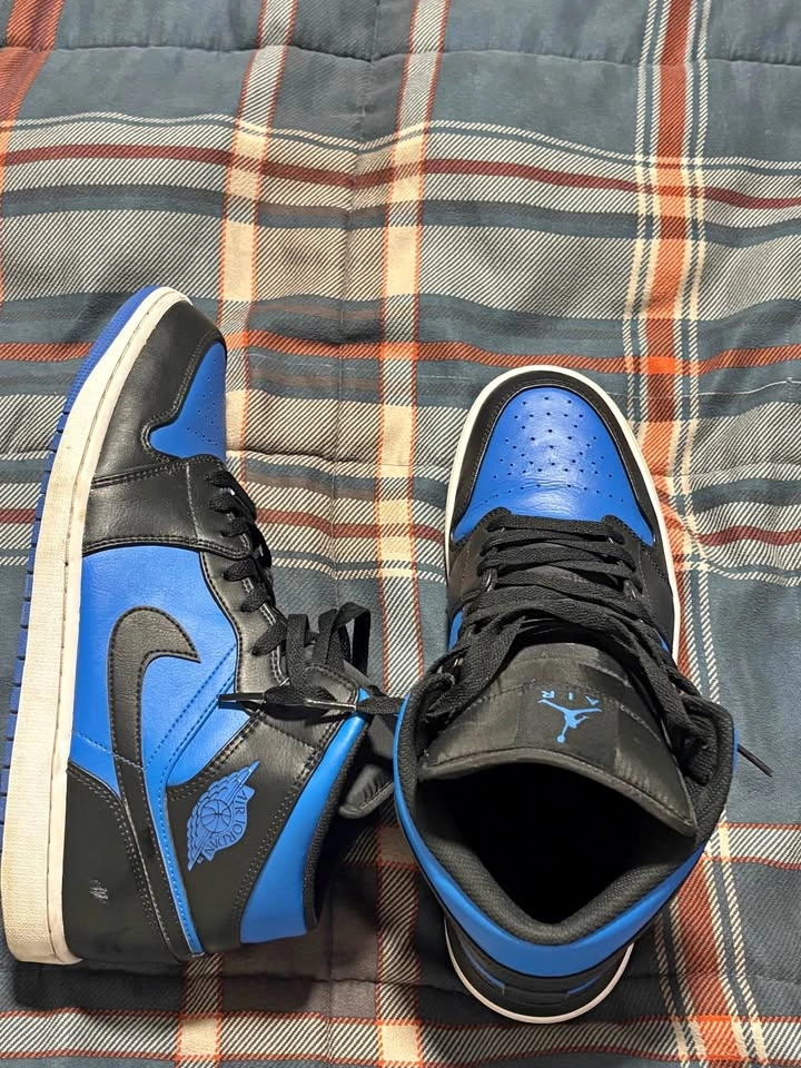 Jordan 1 Mid Royal Blue (Size 13)