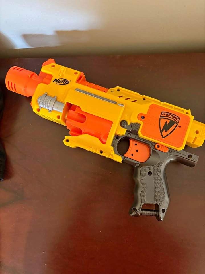 Nerf N-Strike Barricade RV-10