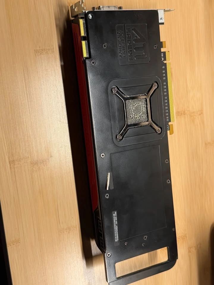 ATI Radeon HD 5870 Apple Mac Edition - photo 2