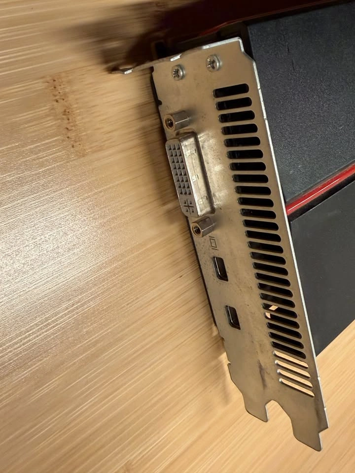ATI Radeon HD 5870 Apple Mac Edition - photo 3