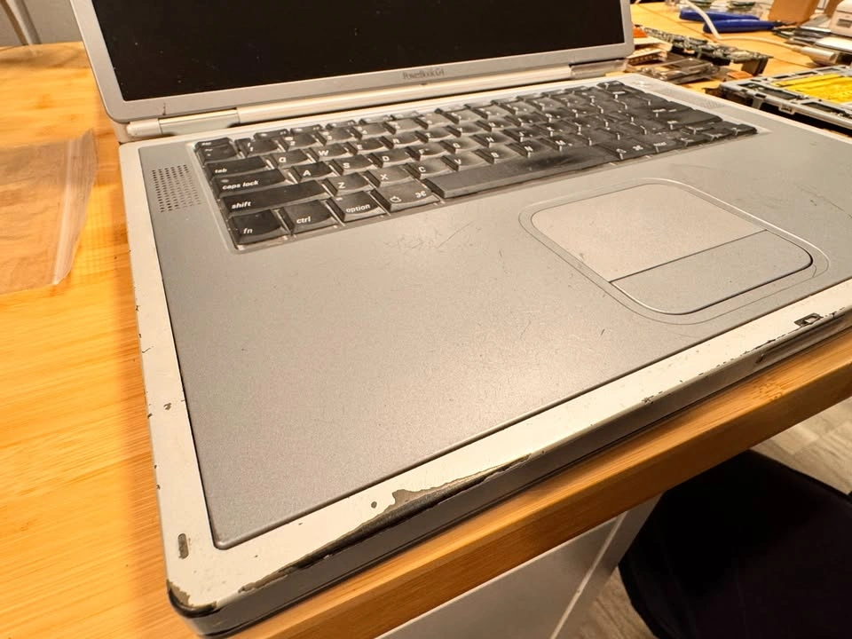 Two Titanium PowerBook G4s - Please Read - photo 4