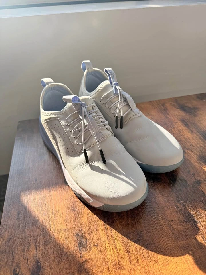 Clove Women’s Classic Core in Grey Matter