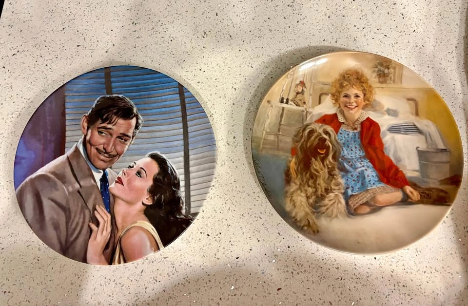 Collector’s Plates Annie and Gone With The Wind