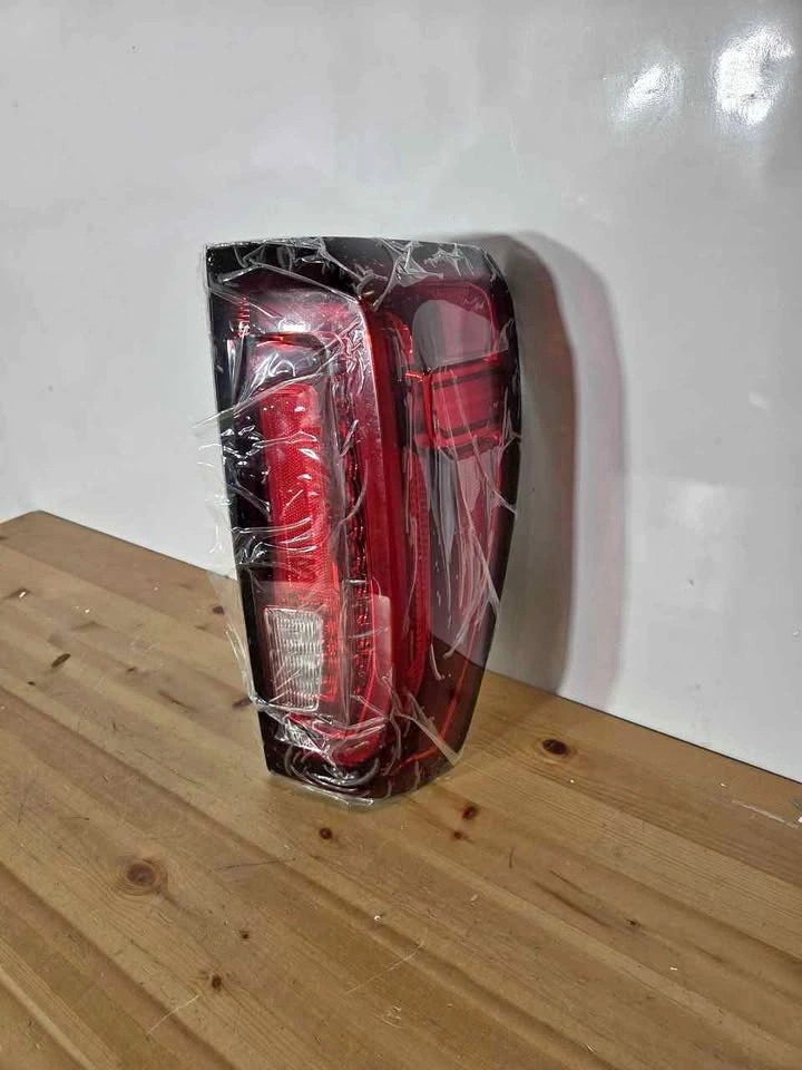 GMC Sierra 1500 LED Tail Light Passenger Side, New