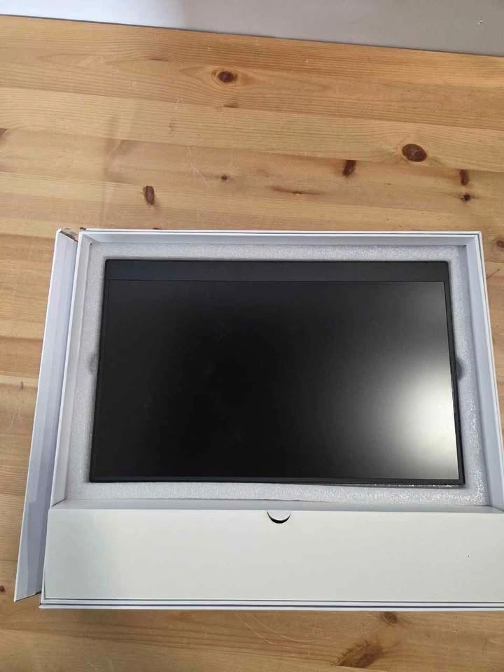 15.6 Inch Portable FHD IPS Monitor USB-C - photo 4