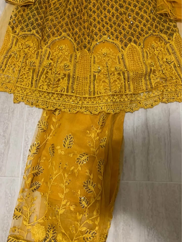 Yellow Pakistani Dress - photo 2